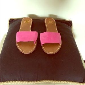 Worn once! Perfect summer slides